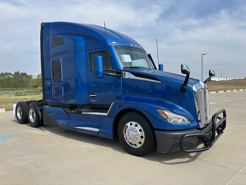 Used 2023 Kenworth T680