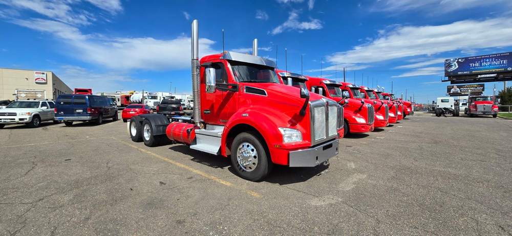 Used 2020 Kenworth T880