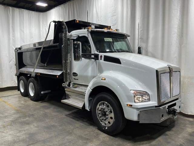 New 2027 Kenworth T880