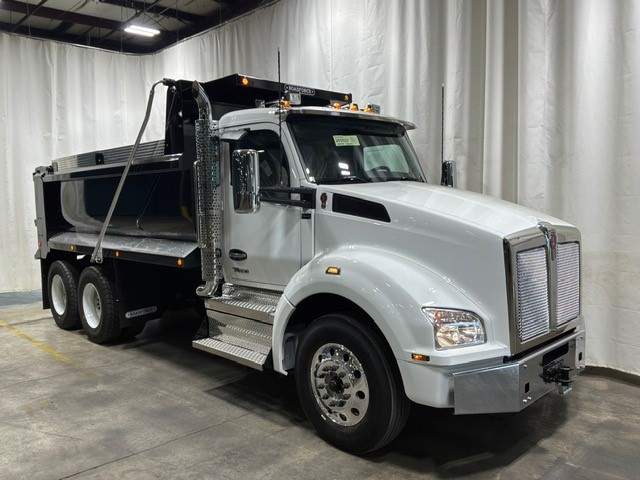 New 2027 Kenworth T880