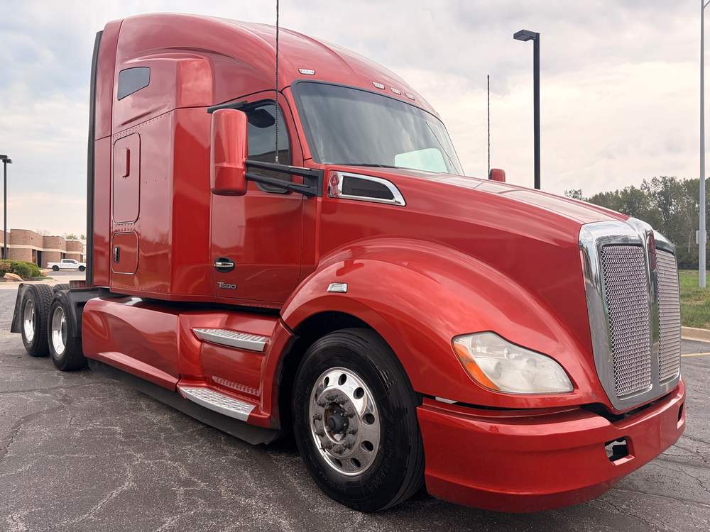 Used 2022 Kenworth T680