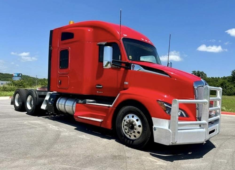 Used 2023 Kenworth T680