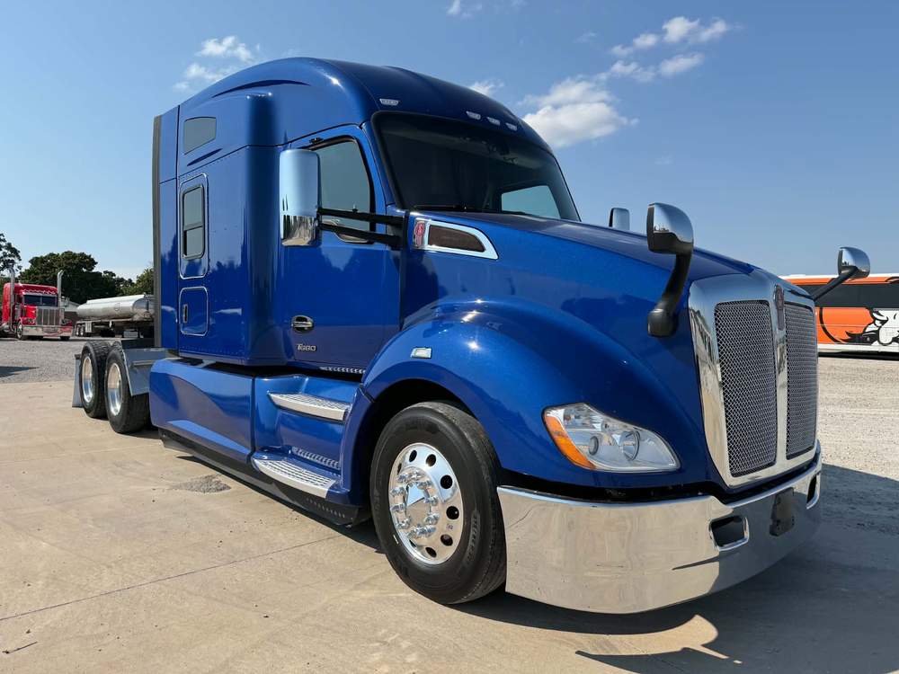 Used 2022 Kenworth T680