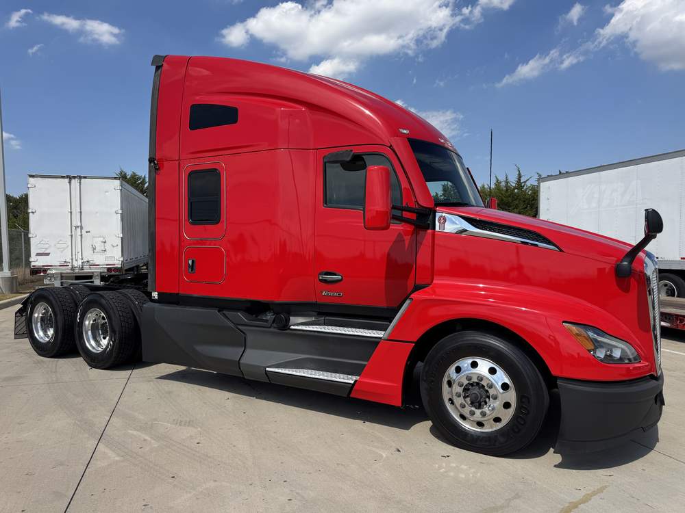 Used 2023 Kenworth T680