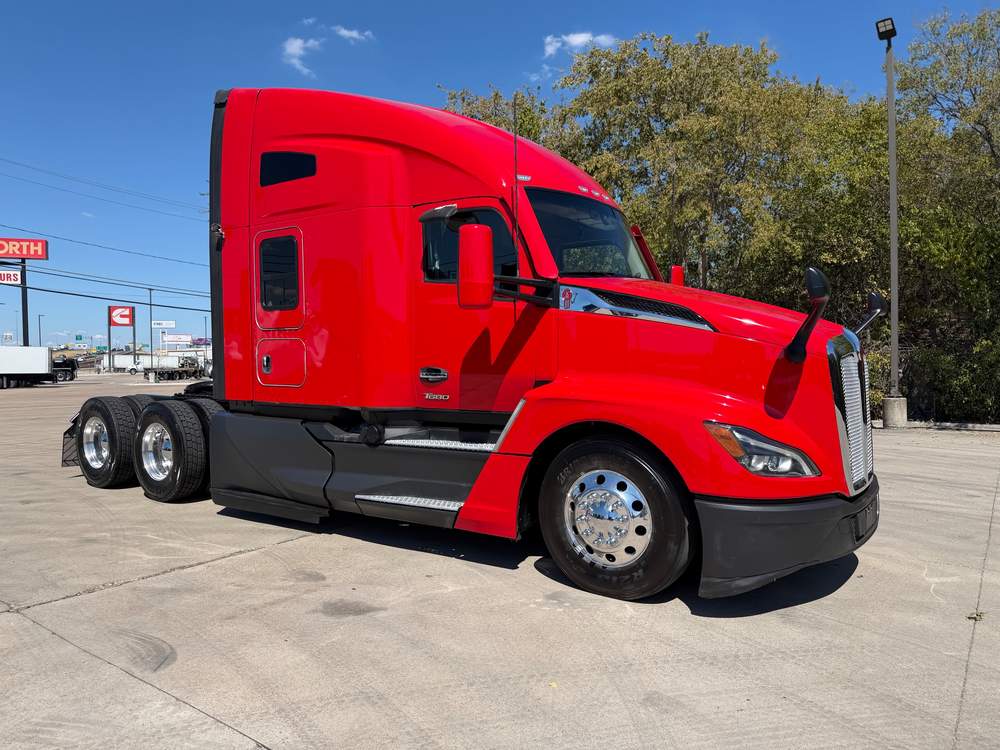 Used 2024 Kenworth T680