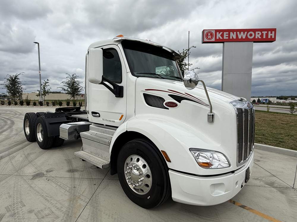 Used 2020 Peterbilt 579