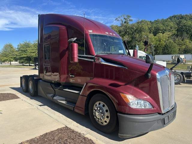 Used 2023 Kenworth T680