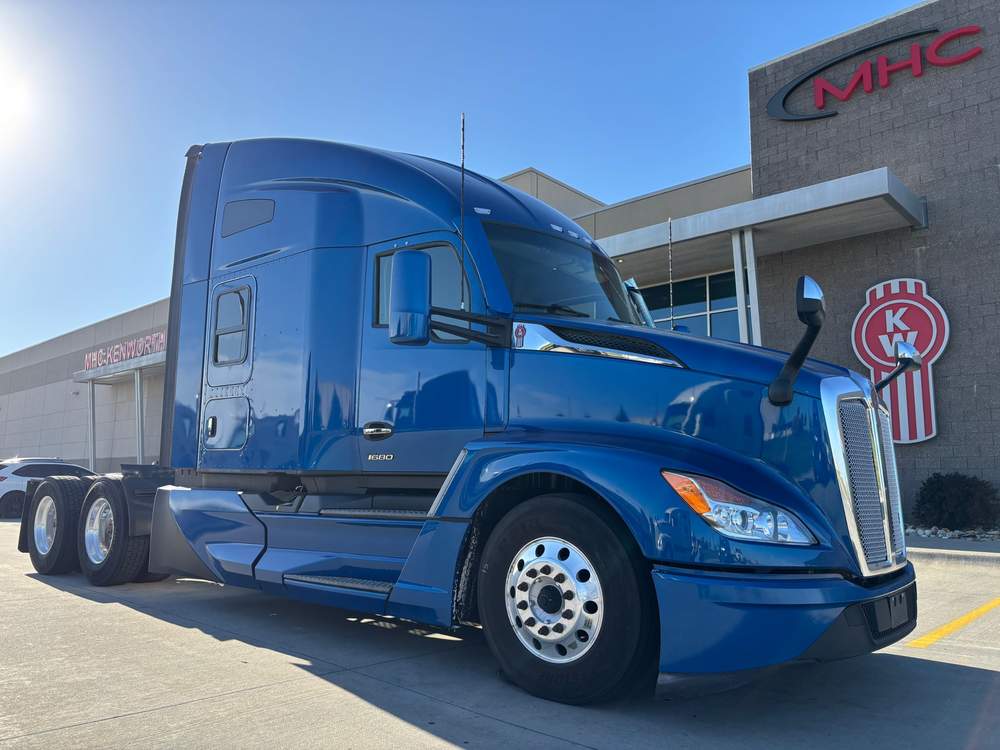 Used 2023 Kenworth T680