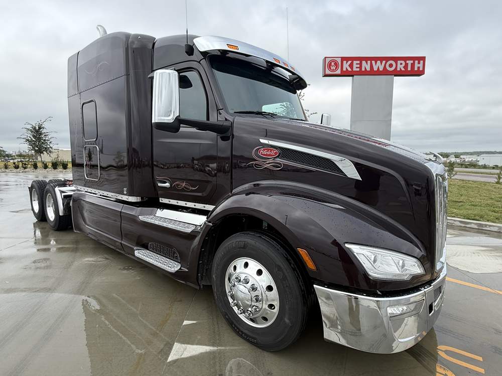 Used 2024 Peterbilt 579