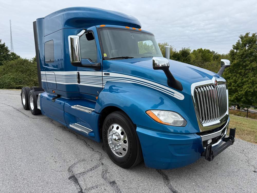 Used 2024 International LT625