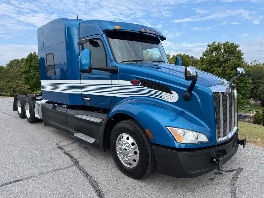 Used 2025 Peterbilt 579