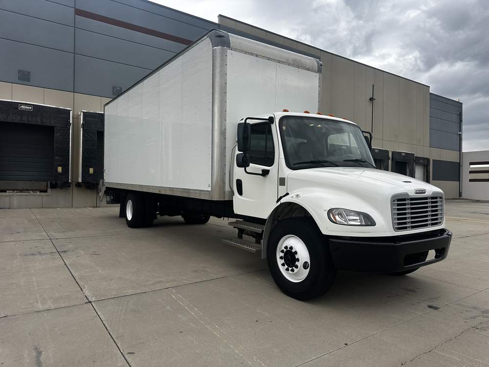 Used 2022 Freightliner M2-106