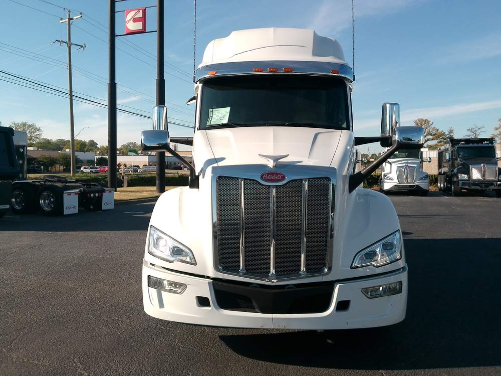 Used 2023 Peterbilt 579