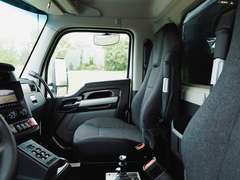2026 Kenworth T880S photo 3