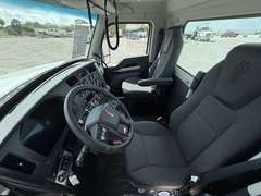 2027 Kenworth T880S PH photo 3