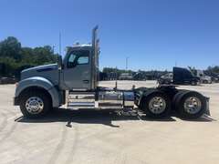 2027 Kenworth T880S PH photo 7