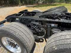 2027 Kenworth T680 photo 4