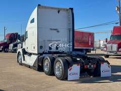 2027 Kenworth T680 photo 4