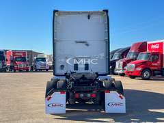 2027 Kenworth T680 photo 5