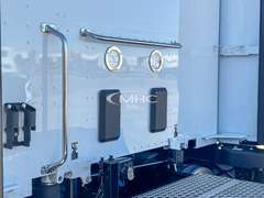2027 Kenworth T680 photo 8