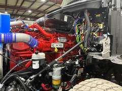 2027 Kenworth T880 photo 6