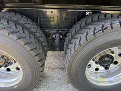 2027 Kenworth T880 photo 4