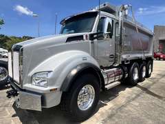 2027 Kenworth T880 photo 2