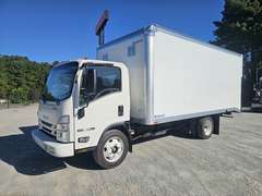 2026 Isuzu NPR-HD photo 2