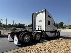 2027 Kenworth T680 photo 10