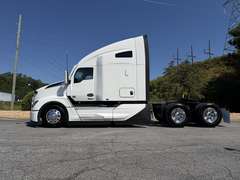 2027 Kenworth T680 photo 7