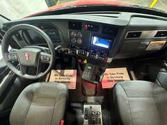 2027 Kenworth T880S photo 2
