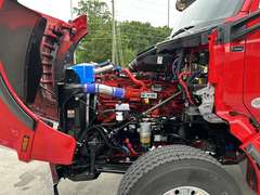 2027 Kenworth T880 photo 6