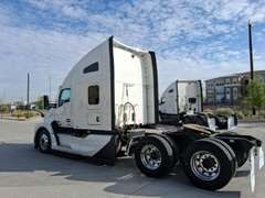2027 Kenworth T680 photo 9