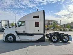 2027 Kenworth T680 photo 10