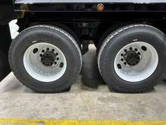 2027 Kenworth T880 photo 4