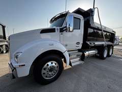 2027 Kenworth T880 photo 2