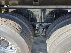 2027 Kenworth T880S photo 4