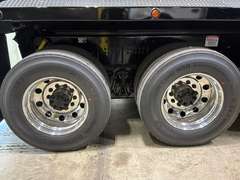2027 Kenworth T880S photo 3