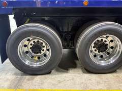 2027 Kenworth T880S photo 4
