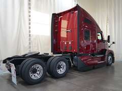 2027 Kenworth T680 photo 4