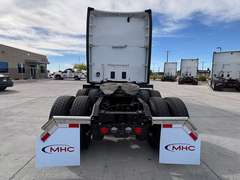2027 Kenworth T680 photo 5