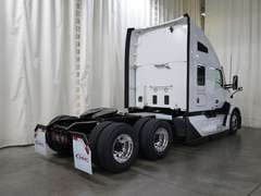 2027 Kenworth T680 photo 5