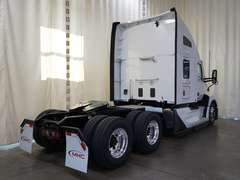 2027 Kenworth T680 photo 5
