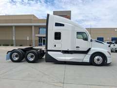 2027 Kenworth T680 photo 8