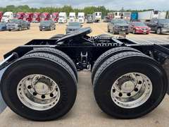 2027 Kenworth W900L photo 4