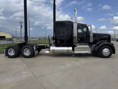 2027 Kenworth W900L photo 8