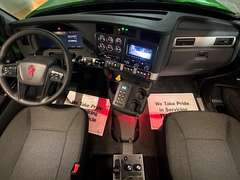 2027 Kenworth T880S PH photo 3