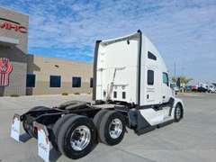 2027 Kenworth T680 photo 10