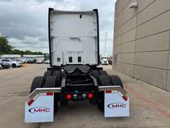 2027 Kenworth T680 photo 5