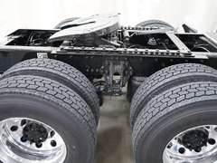 2027 Kenworth T680 photo 4